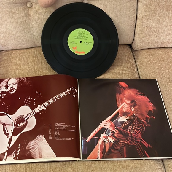 Jethro  Tull Living in the past LP Vinyl record - Picture 5 of 7